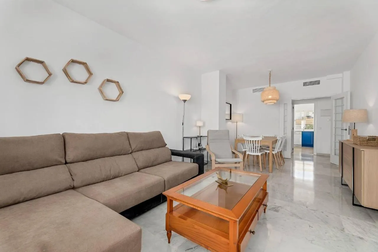 Family Beach Apartment With Pool Marbella